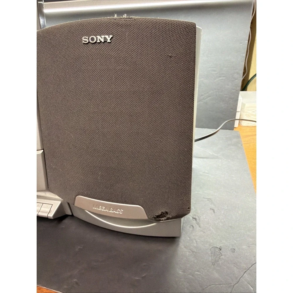 Sony CFD-ZW755 CD/Dual Cassette AM/ FM Radio